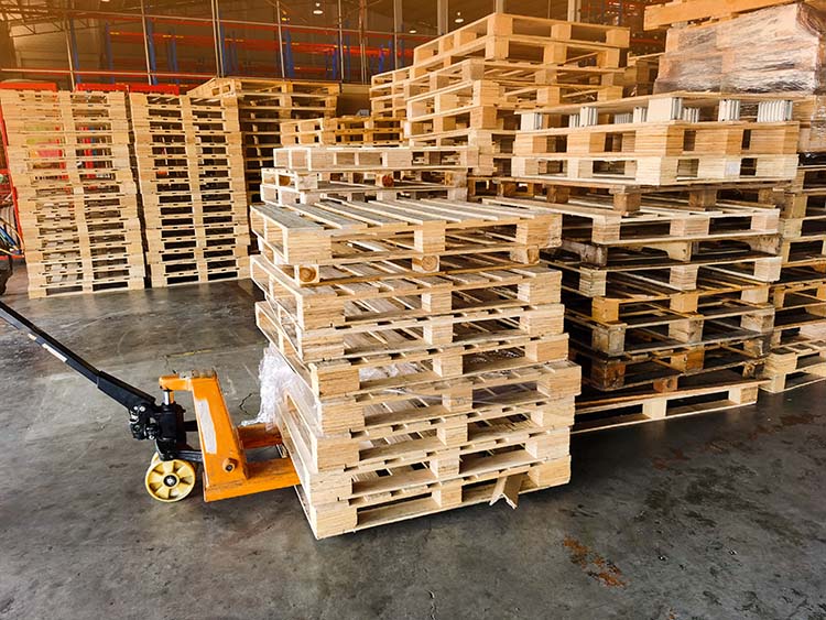 Fabrication de palettes, Martinique